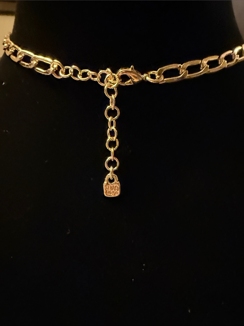 Uno de 50 Heart necklace - Picture 4 of 6